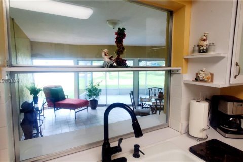 Casa en venta en Tamarac, Florida, 2 dormitorios, 175.03 m2 № 1412199 - foto 17