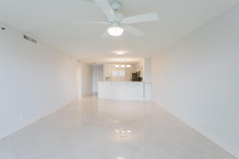 Condominio en venta en Pompano Beach, Florida, 2 dormitorios, 130.06 m2 № 2083757 - foto 15