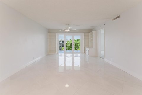 Condominio en venta en Pompano Beach, Florida, 2 dormitorios, 130.06 m2 № 2083757 - foto 14