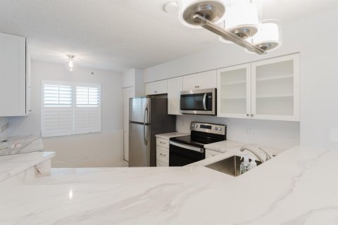 Condominio en venta en Pompano Beach, Florida, 2 dormitorios, 130.06 m2 № 2083757 - foto 12
