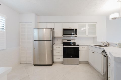 Condominio en venta en Pompano Beach, Florida, 2 dormitorios, 130.06 m2 № 2083757 - foto 9
