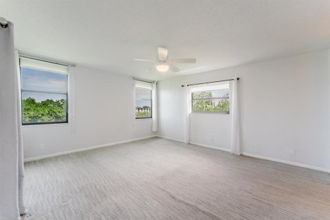 Condominio en venta en Pompano Beach, Florida, 2 dormitorios, 130.06 m2 № 2083757 - foto 18