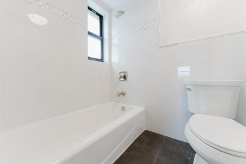 Condominio en venta en Pompano Beach, Florida, 2 dormitorios, 130.06 m2 № 2083757 - foto 23