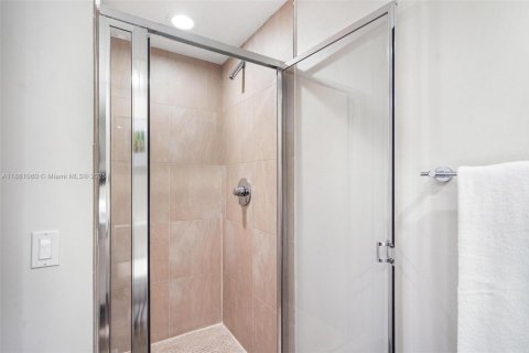 Copropriété à vendre à Miami, Floride: 2 chambres, 135.54 m2 № 1922391 - photo 30