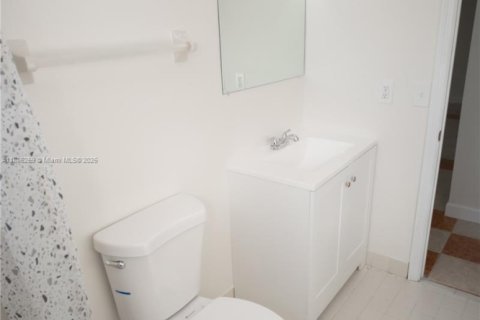 Купить виллу или дом в Майами, Флорида 5 спален, 224.92м2, № 1947087 - фото 28
