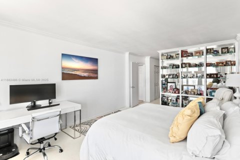 Купить кондоминиум в Холливуд, Флорида 2 спальни, 117.99м2, № 1983381 - фото 20