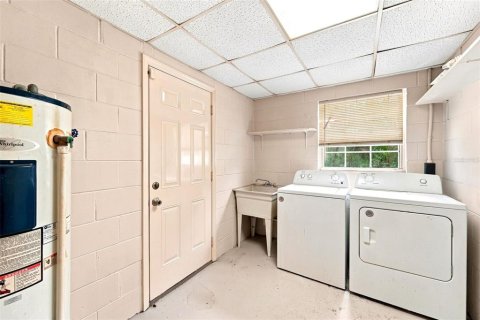 House in DeBary, Florida 2 bedrooms, 89.84 sq.m. № 2203521 - photo 22