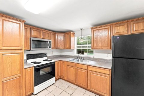 House in DeBary, Florida 2 bedrooms, 89.84 sq.m. № 2203521 - photo 13