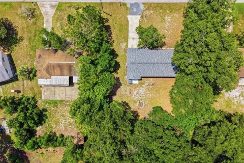 House in DeBary, Florida 2 bedrooms, 89.84 sq.m. № 2203521 - photo 30