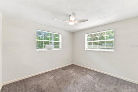 House in DeBary, Florida 2 bedrooms, 89.84 sq.m. № 2203521 - photo 16