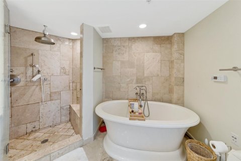 Copropriété à vendre à Fort Lauderdale, Floride: 2 chambres, 107.86 m2 № 2014937 - photo 30