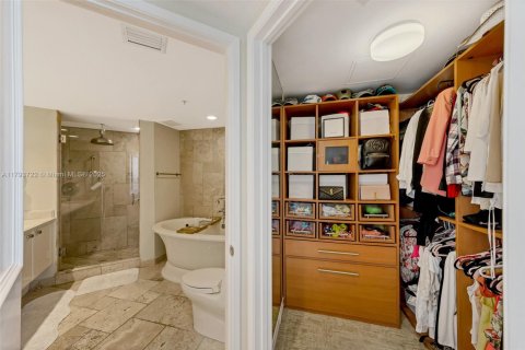 Copropriété à vendre à Fort Lauderdale, Floride: 2 chambres, 107.86 m2 № 2014937 - photo 27