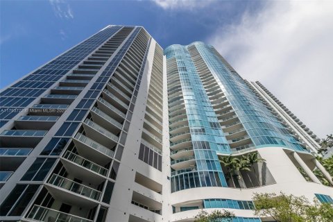 Copropriété à vendre à Fort Lauderdale, Floride: 2 chambres, 107.86 m2 № 2014937 - photo 3