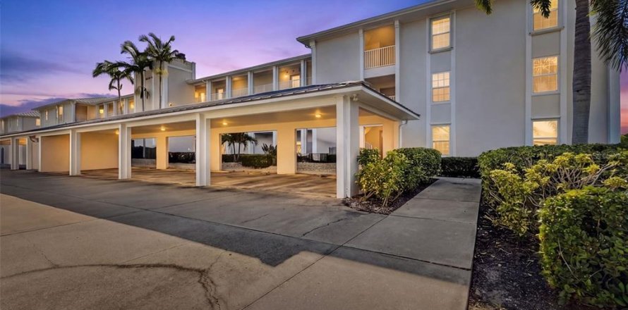 Condominio en Punta Gorda, Florida, 2 dormitorios  № 2419997