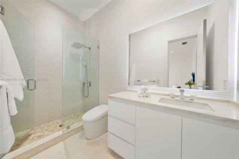 Casa en venta en Pinecrest, Florida, 6 dormitorios, 793.39 m2 № 1951544 - foto 26
