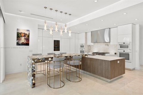 Casa en venta en Pinecrest, Florida, 6 dormitorios, 793.39 m2 № 1951544 - foto 9