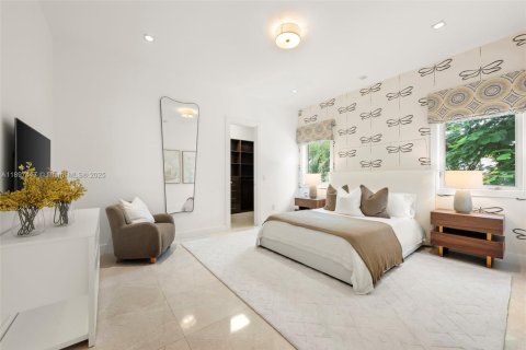 Casa en venta en Pinecrest, Florida, 6 dormitorios, 793.39 m2 № 1951544 - foto 25