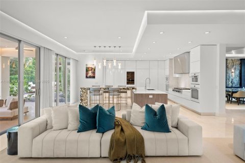 Casa en venta en Pinecrest, Florida, 6 dormitorios, 793.39 m2 № 1951544 - foto 8