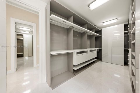 Casa en venta en Pinecrest, Florida, 6 dormitorios, 793.39 m2 № 1951544 - foto 24