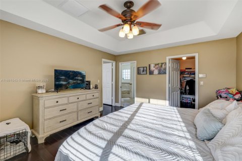 House in Cutler Bay, Florida 3 bedrooms, 197.7 sq.m. № 1944619 - photo 22