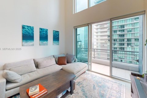 Кондоминиум с 2 спальнями в Майами, Флорида № 1982004