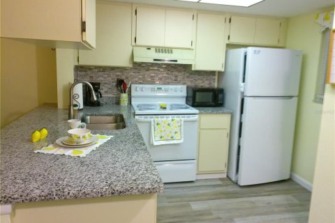 Casa en venta en Punta Gorda, Florida, 2 dormitorios, 82.31 m2 № 1278373 - foto 4