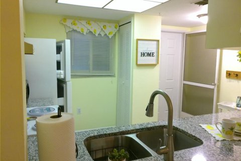 Casa en venta en Punta Gorda, Florida, 2 dormitorios, 82.31 m2 № 1278373 - foto 5