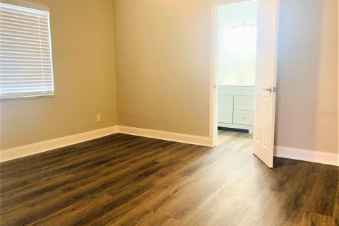 Apartamento en alquiler en Tampa, Florida, 2 dormitorios, 65.03 m2 № 1913970 - foto 4