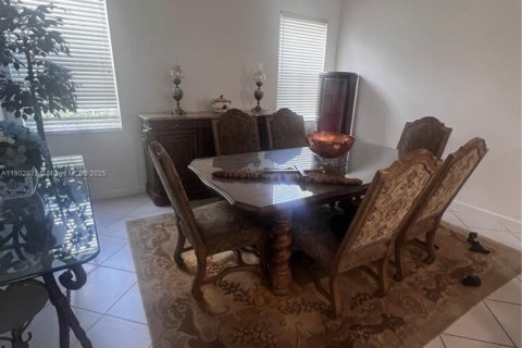 Купить виллу или дом в Уэстон, Флорида 3 спальни, 154.4м2, № 1954293 - фото 6