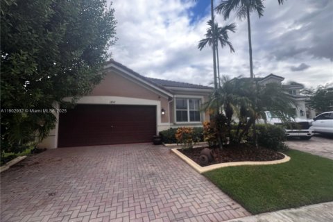 Купить виллу или дом в Уэстон, Флорида 3 спальни, 154.4м2, № 1954293 - фото 1