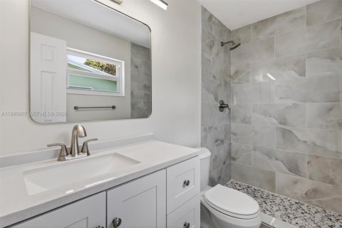 Casa en venta en Hollywood, Florida, 3 dormitorios, 140.28 m2 № 2049927 - foto 20