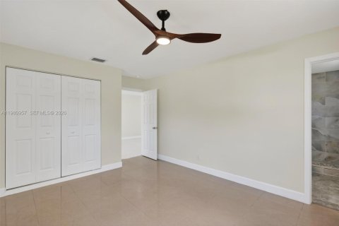 Casa en venta en Hollywood, Florida, 3 dormitorios, 140.28 m2 № 2049927 - foto 18