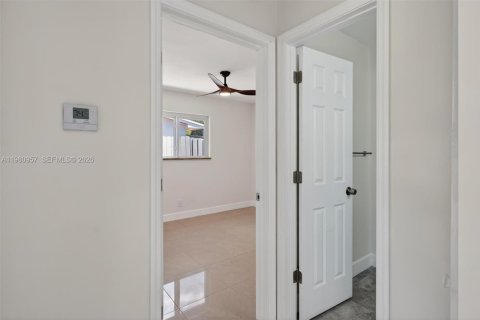 Casa en venta en Hollywood, Florida, 3 dormitorios, 140.28 m2 № 2049927 - foto 23