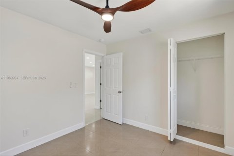 Casa en venta en Hollywood, Florida, 3 dormitorios, 140.28 m2 № 2049927 - foto 30