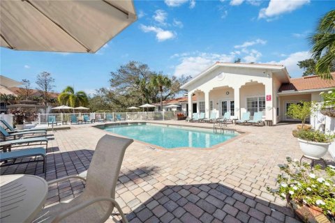 Condo in Sarasota, Florida, 2 bedrooms № 2206534 - photo 18
