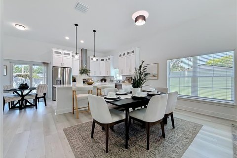 Villa ou maison à vendre à Saint Petersburg, Floride: 5 chambres, 224.08 m2 № 2124020 - photo 8