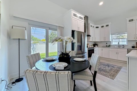 Villa ou maison à vendre à Saint Petersburg, Floride: 5 chambres, 224.08 m2 № 2124020 - photo 22