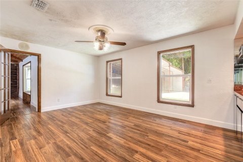 Casa en venta en New Smyrna Beach, Florida, 4 dormitorios, 315.59 m2 № 1789626 - foto 17
