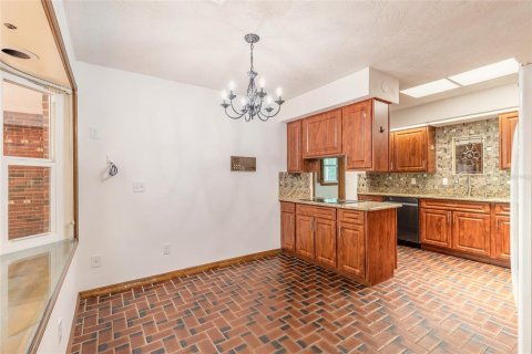 Casa en venta en New Smyrna Beach, Florida, 4 dormitorios, 315.59 m2 № 1789626 - foto 18