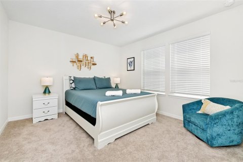 House in Davenport, Florida 5 bedrooms, 231.33 sq.m. № 1564839 - photo 26