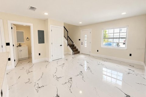 Copropriété à louer à Winter Park, Floride: 2 chambres, 101.26 m2 № 2425585 - photo 4