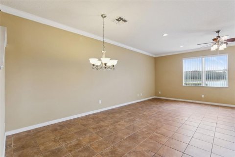 Townhouse in Sanford, Florida 3 bedrooms, 165.46 sq.m. № 2404669 - photo 15