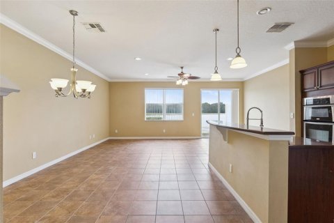 Townhouse in Sanford, Florida 3 bedrooms, 165.46 sq.m. № 2404669 - photo 18