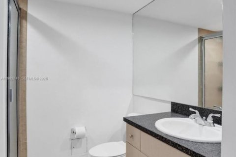 Снять в аренду кондоминиум в Майами-Бич, Флорида 2 спальни, 110.55м2, № 2080434 - фото 18