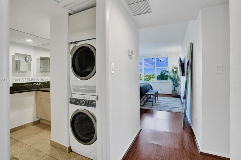 Снять в аренду кондоминиум в Майами-Бич, Флорида 2 спальни, 110.55м2, № 2080434 - фото 13