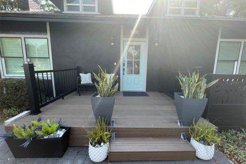 Casa en venta en Orlando, Florida, 5 dormitorios, 285.21 m2 № 1824954 - foto 2