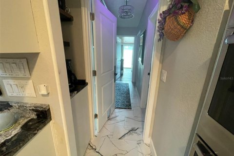 Casa en venta en Orlando, Florida, 5 dormitorios, 285.21 m2 № 1824954 - foto 21
