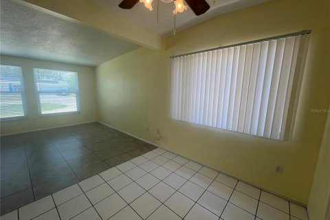 Villa ou maison à louer à Port Charlotte, Floride: 2 chambres, 138.52 m2 № 1744301 - photo 7