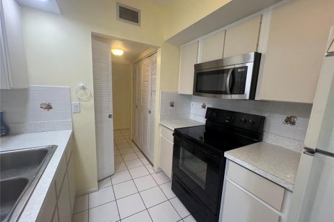 Villa ou maison à louer à Port Charlotte, Floride: 2 chambres, 138.52 m2 № 1744301 - photo 9
