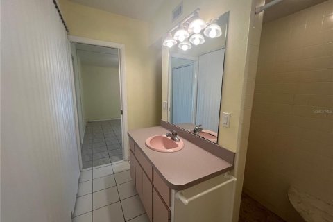 Villa ou maison à louer à Port Charlotte, Floride: 2 chambres, 138.52 m2 № 1744301 - photo 15